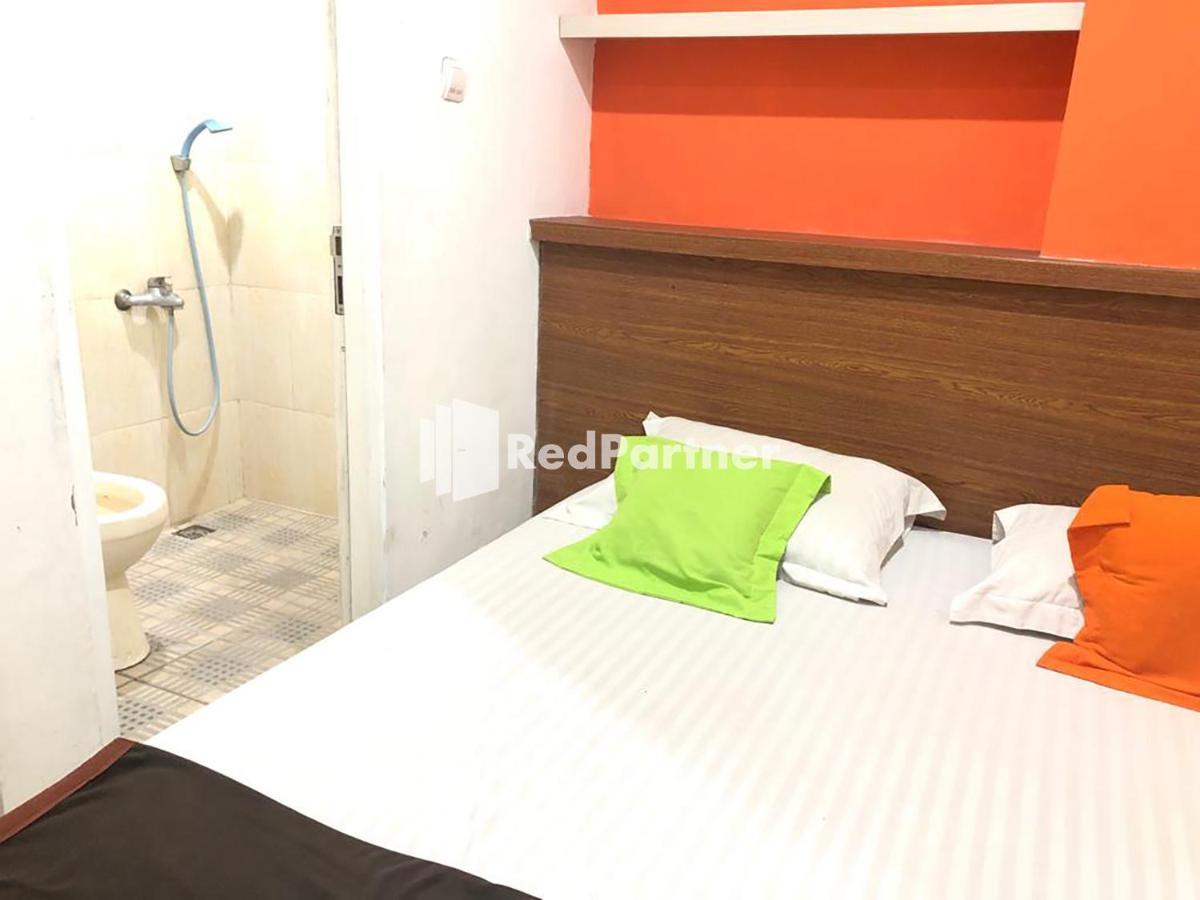 ג'קרטה Seungit Syariah Inn Tebet Mitra Reddoorz מראה חיצוני תמונה